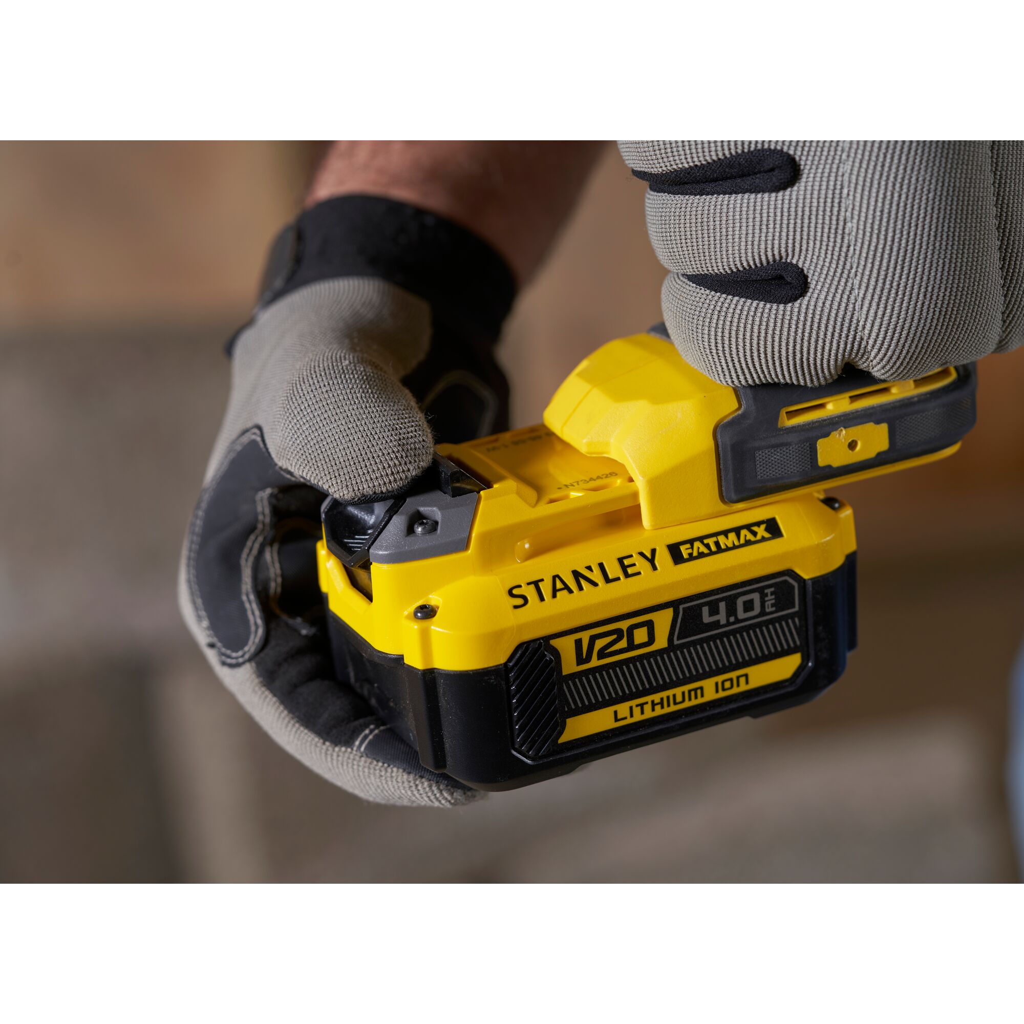 18V STANLEY FATMAX V20 Cordless Brushless Hammer Drill with 2 x